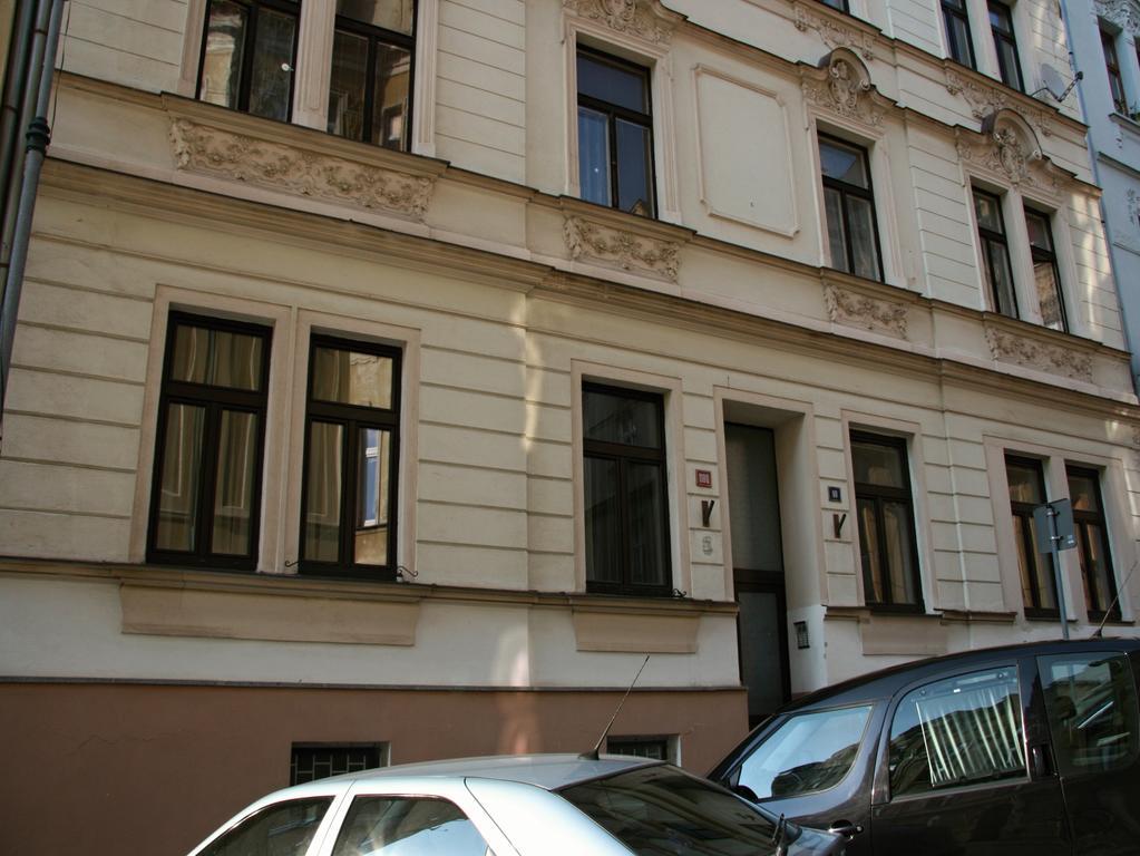 Apartman Raisova 1180 Apartment Karlovy Vary Exterior photo